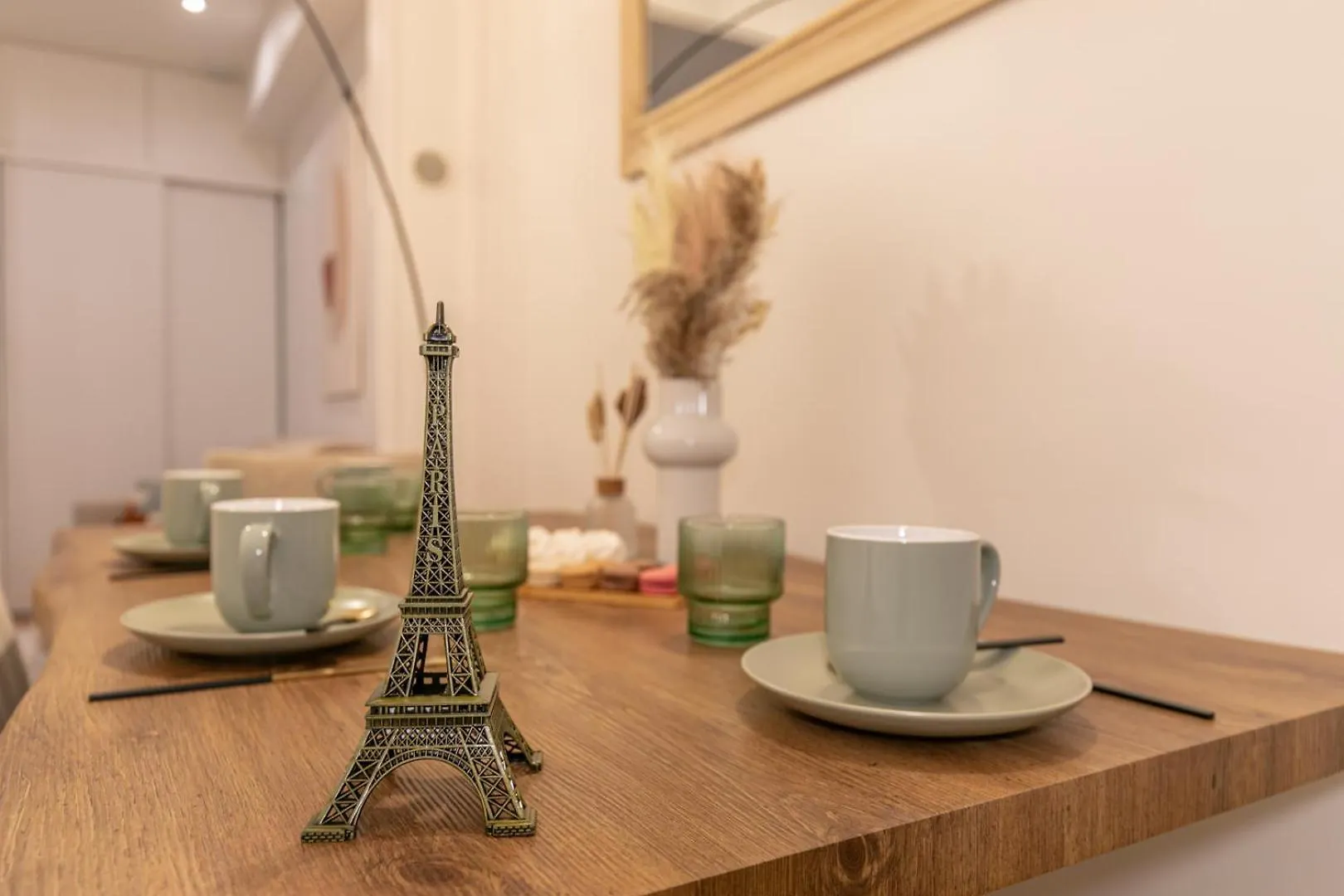 Mba - Courcelles - Splendide Appartement Paris Apartment